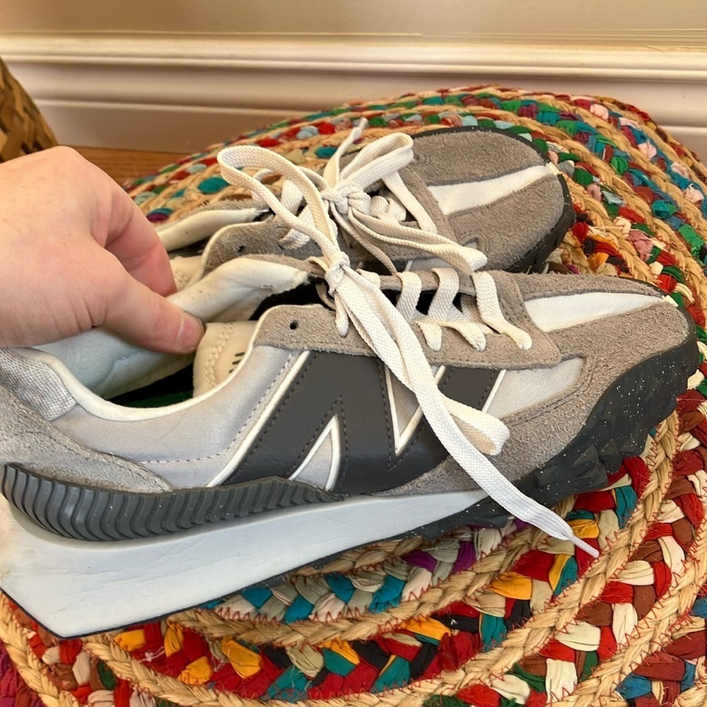 NWOT New Balance XC-72 Gray and White Sneakers